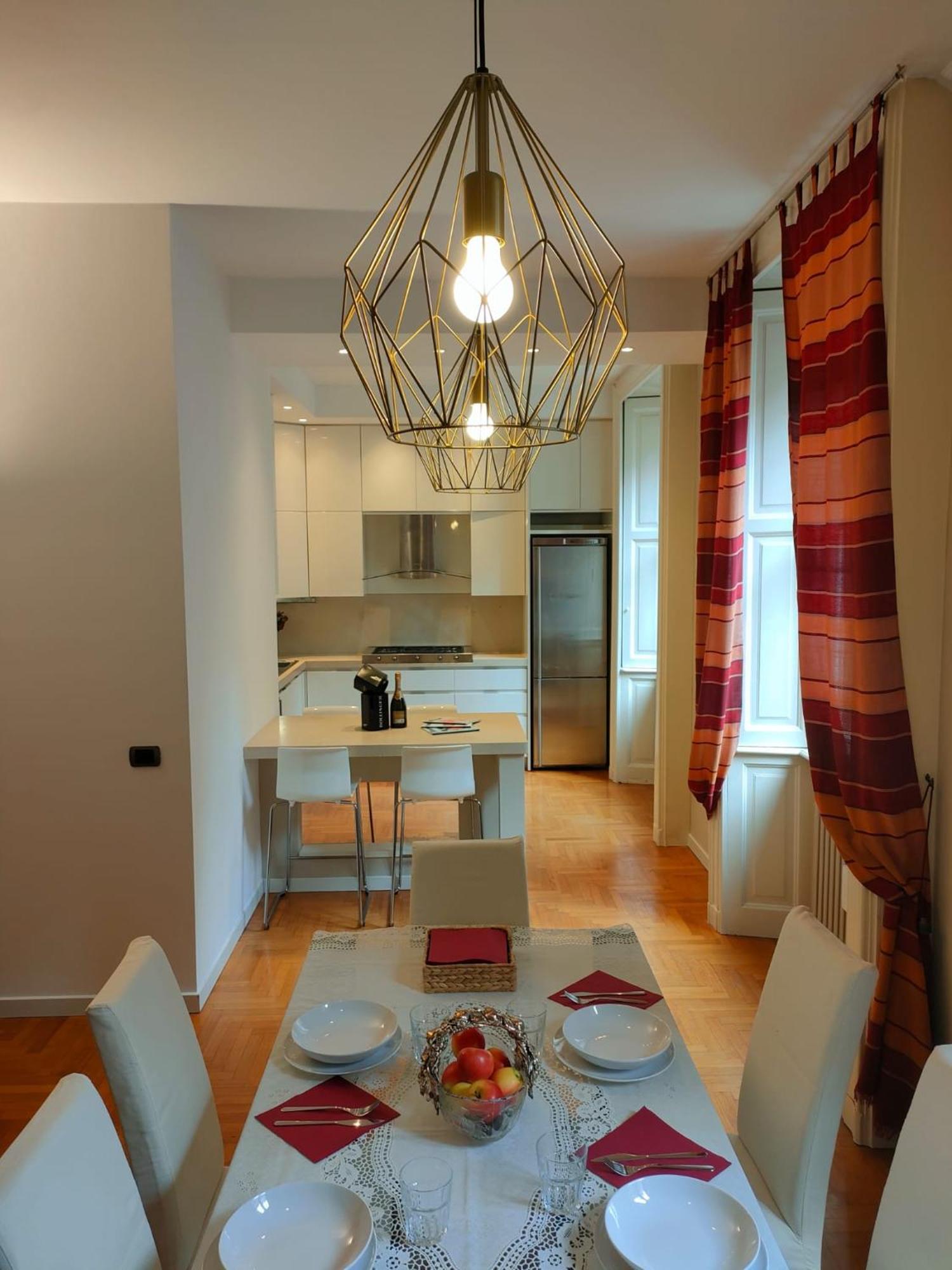 Apartment Esclusive & Elegant Loft, Duomo 10 Minutes Milan